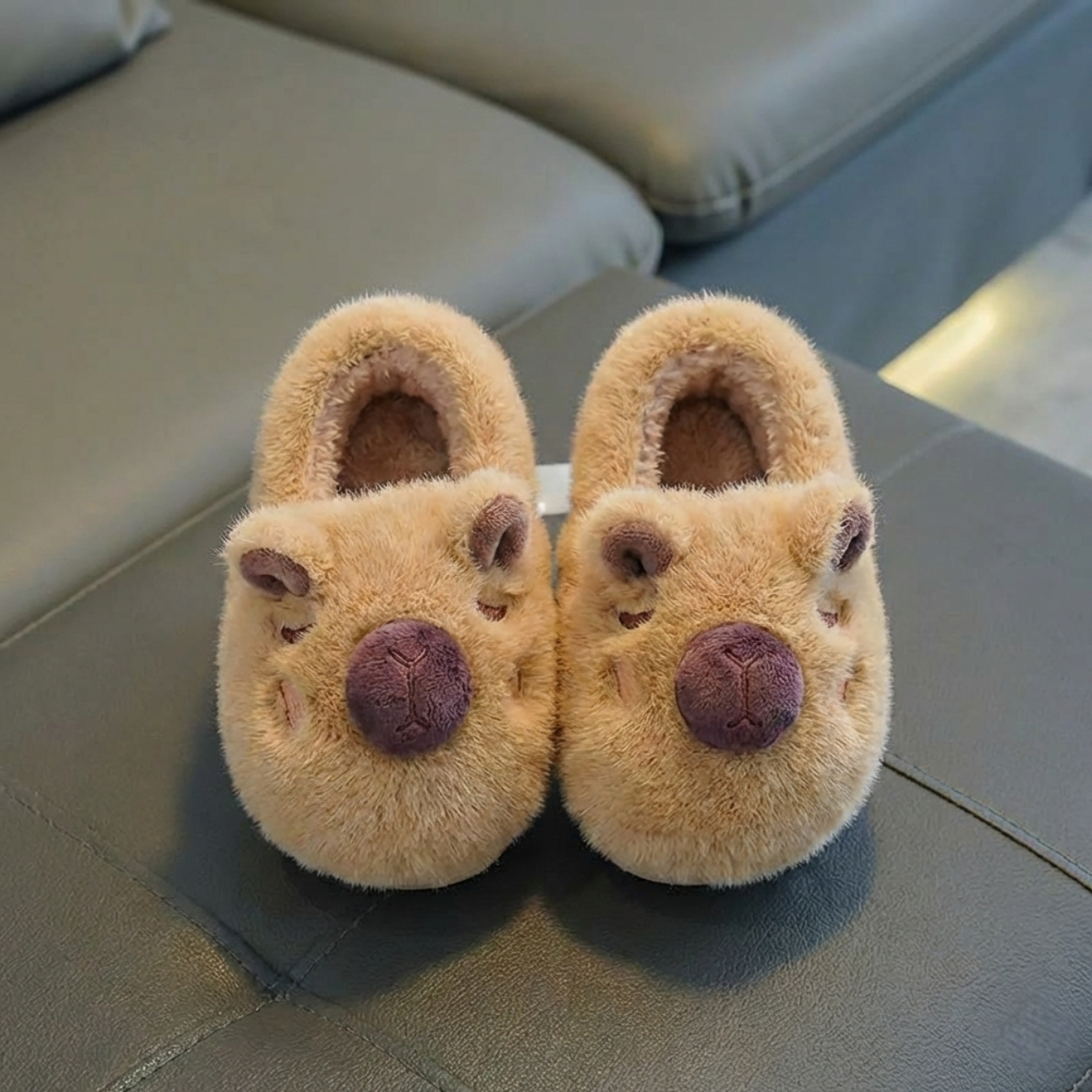 Chaussons Capybara en Peluche - Pantoufles d'Intérieur Ultra-Douces et Chaudes